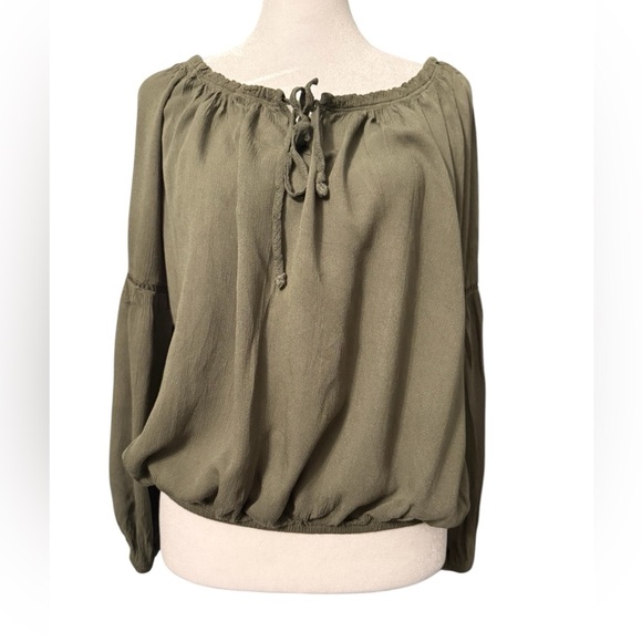 Charlotte Russe army green Boho top elastic at neck cuffs & waist Womens size SM - Picture 1 of 9